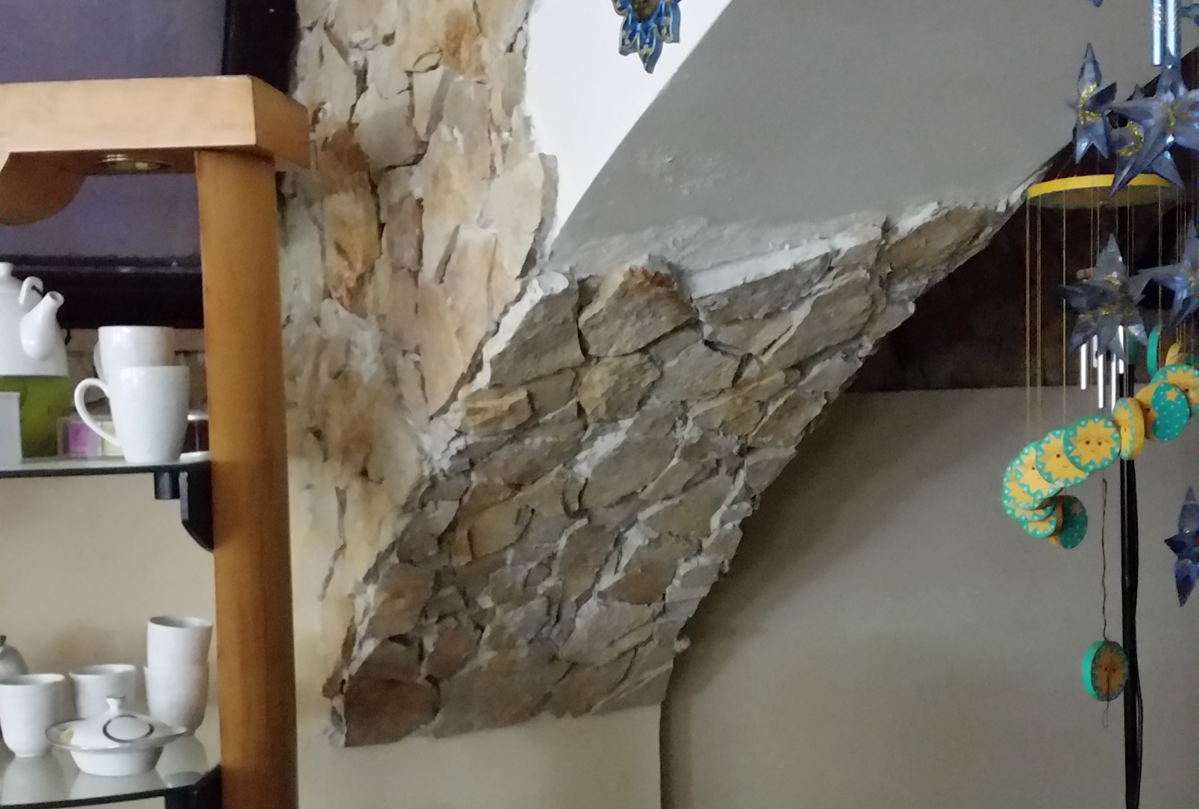 Cose da non fare quando è presente umidità da risalita: contropareti o pannelli o intonaci cementizi